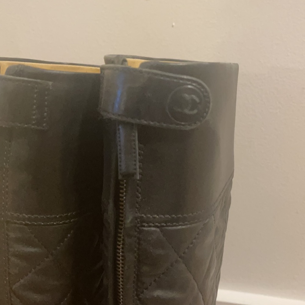Authentic worn chanel riding boot size 40 - Picture 3 of 7
